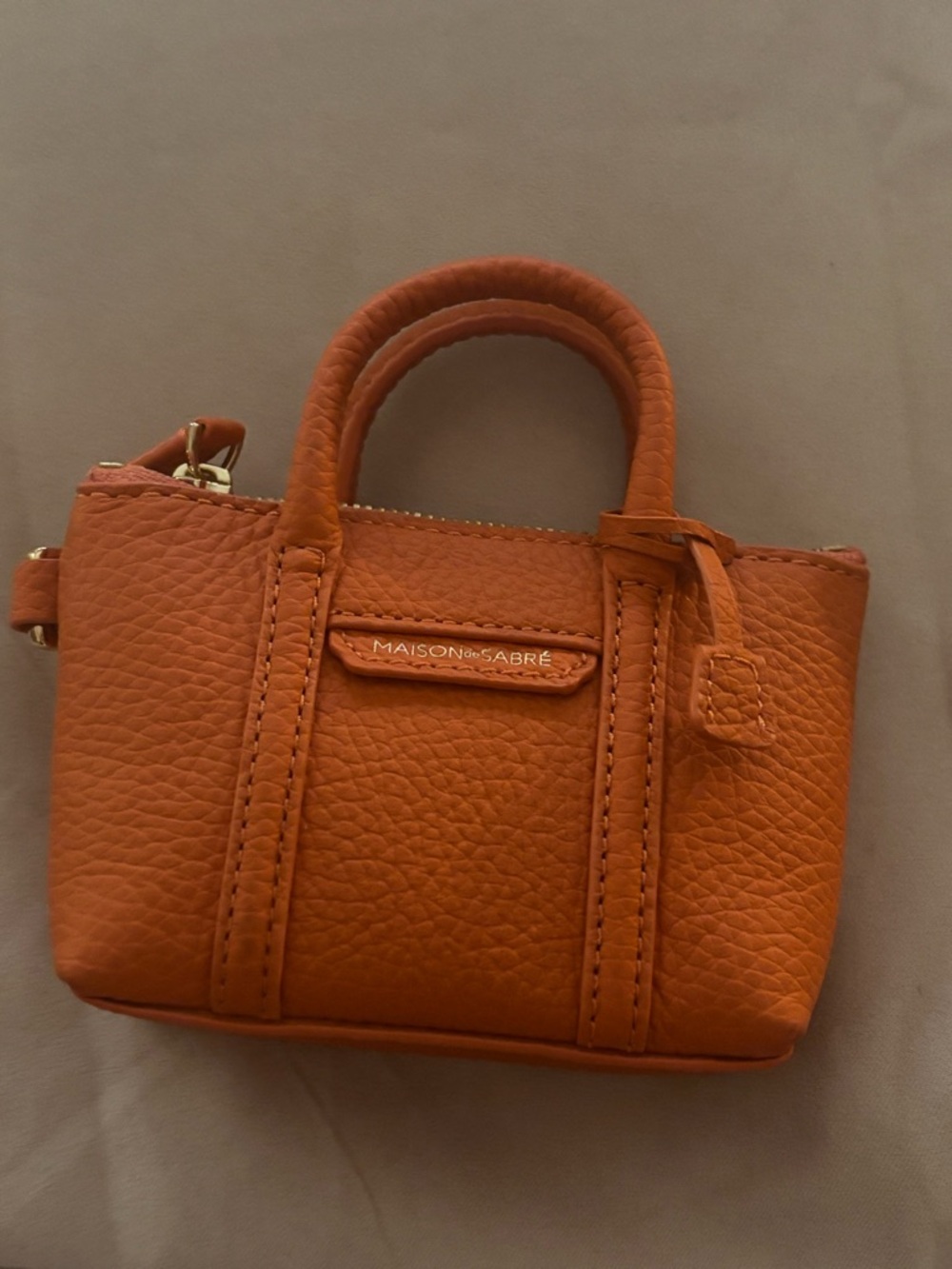 The SABRÉMOJI Petite Palais Bag Charm